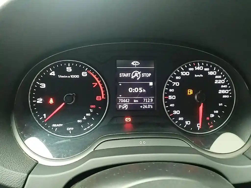 Audi A3 2018 30th Anniversary Limousine 35 TFSI Progressive фото 12