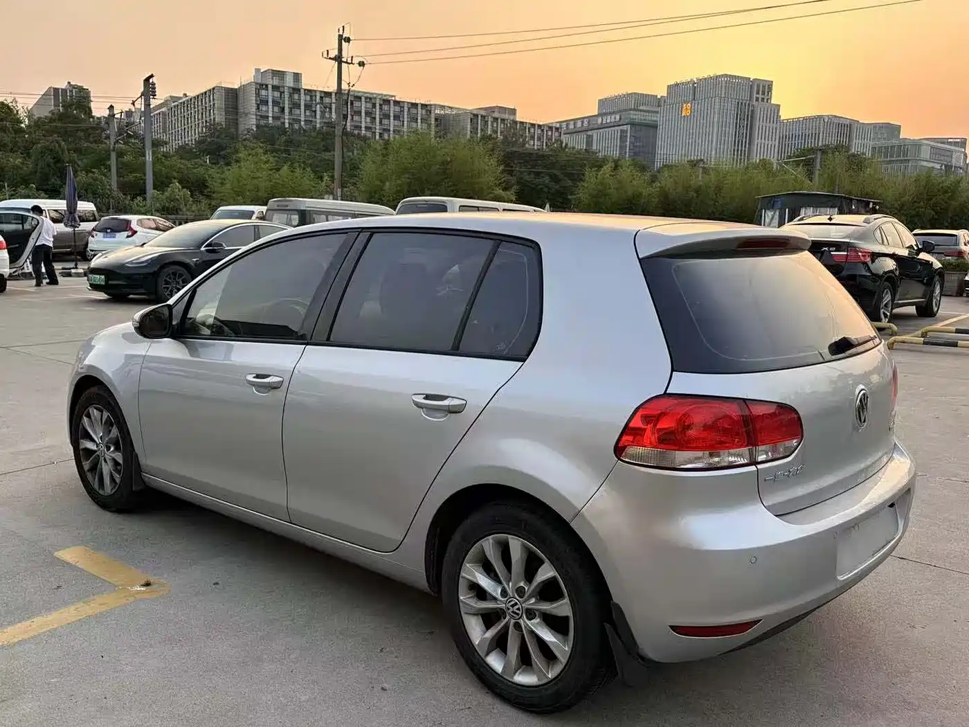 Volkswagen Golf 2012 1.6 Automatic Comfort Type фото 12