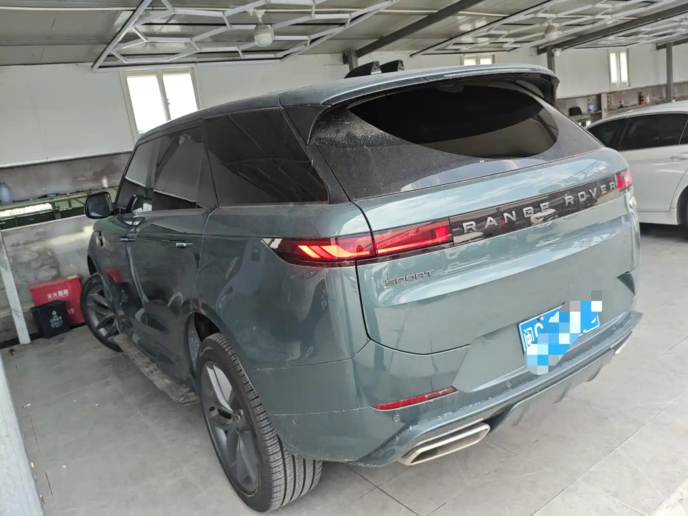 Land Rover Range Rover Sport 2025 2025 400PS Dynamic SE