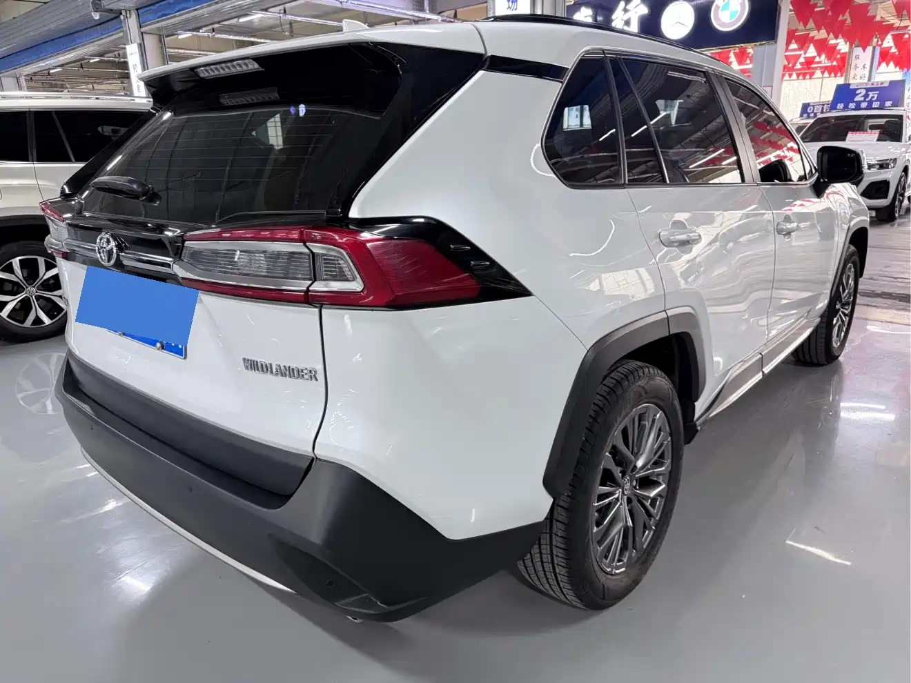 Toyota Wildlander 2023 2.0L CVT FWD Luxury PLUS фото 19