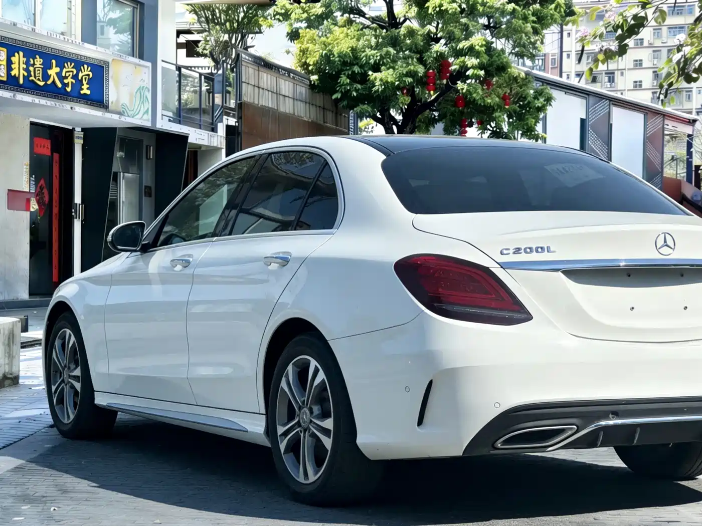 MERCEDES-BENZ C CLASS