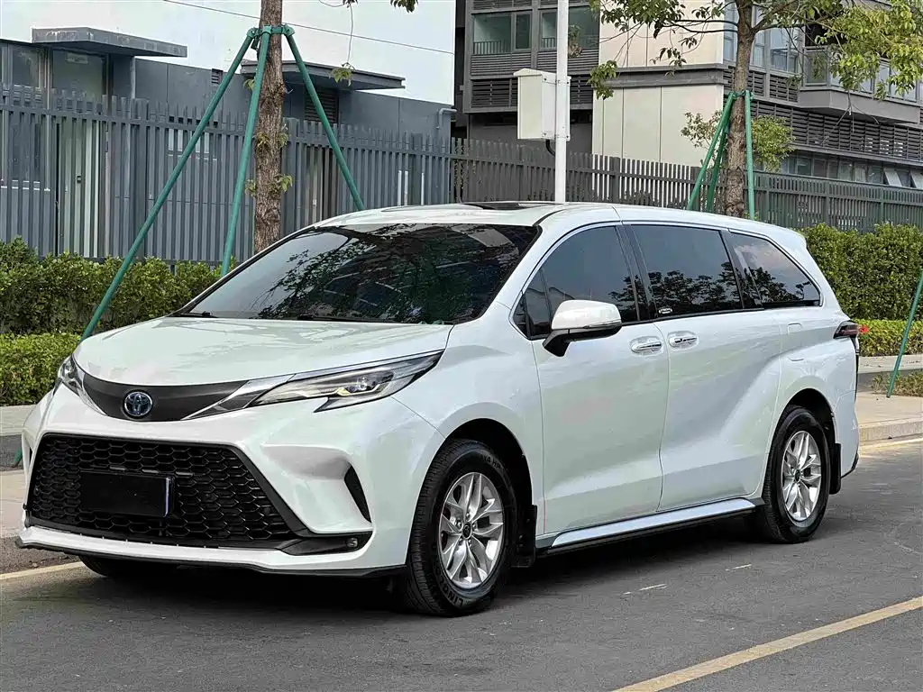 Toyota Granvia 2023 2023 2.5L Hybrid Comfort Edition