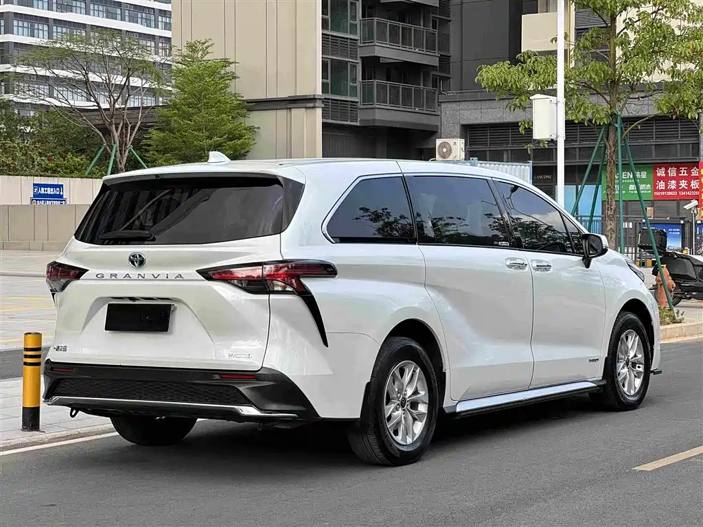 Toyota Granvia 2023 2023 2.5L Hybrid Comfort Edition