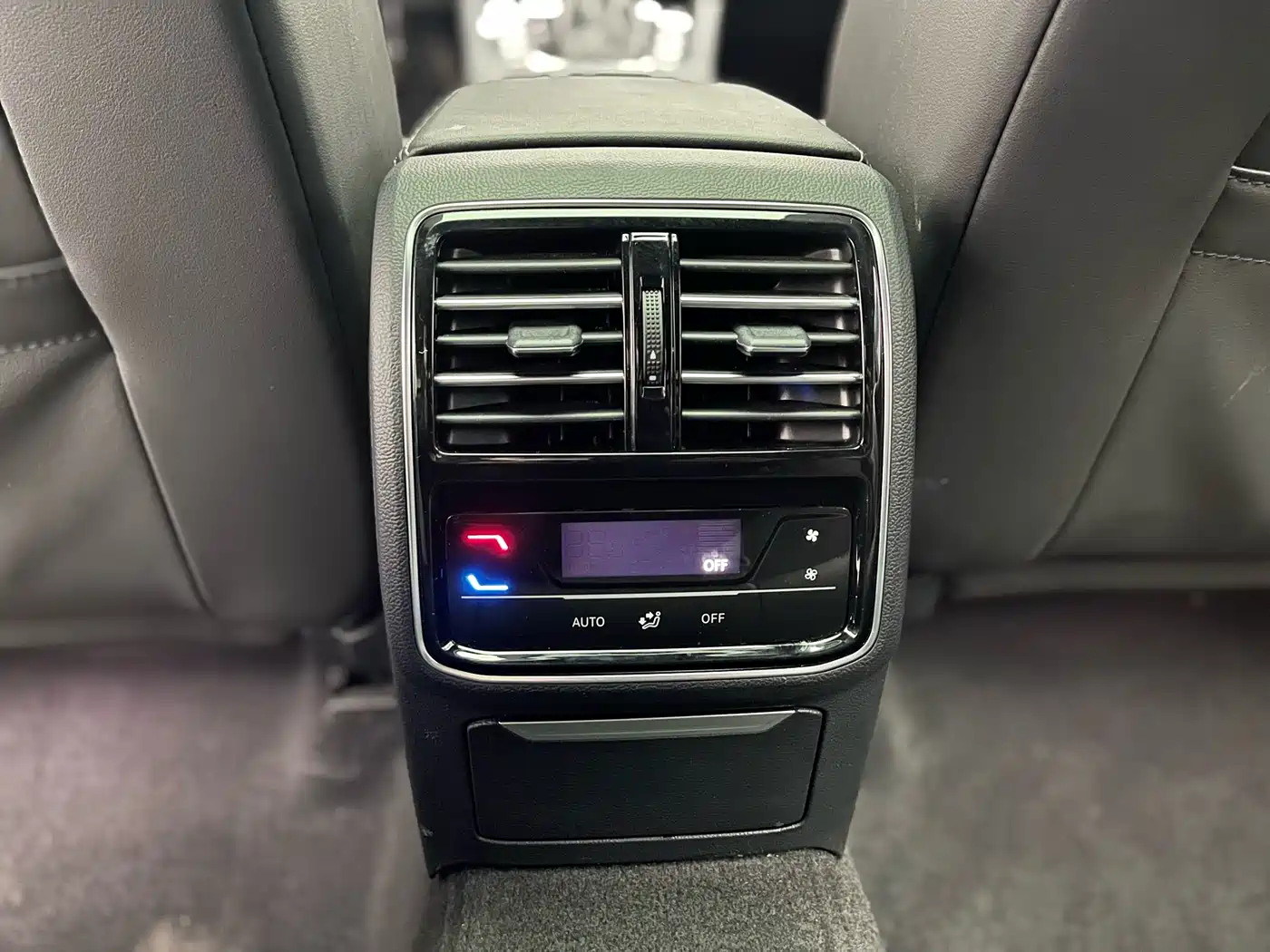 Volkswagen FAW-Volkswagen CC 2021 330TSI Dazzle Edition фото 24