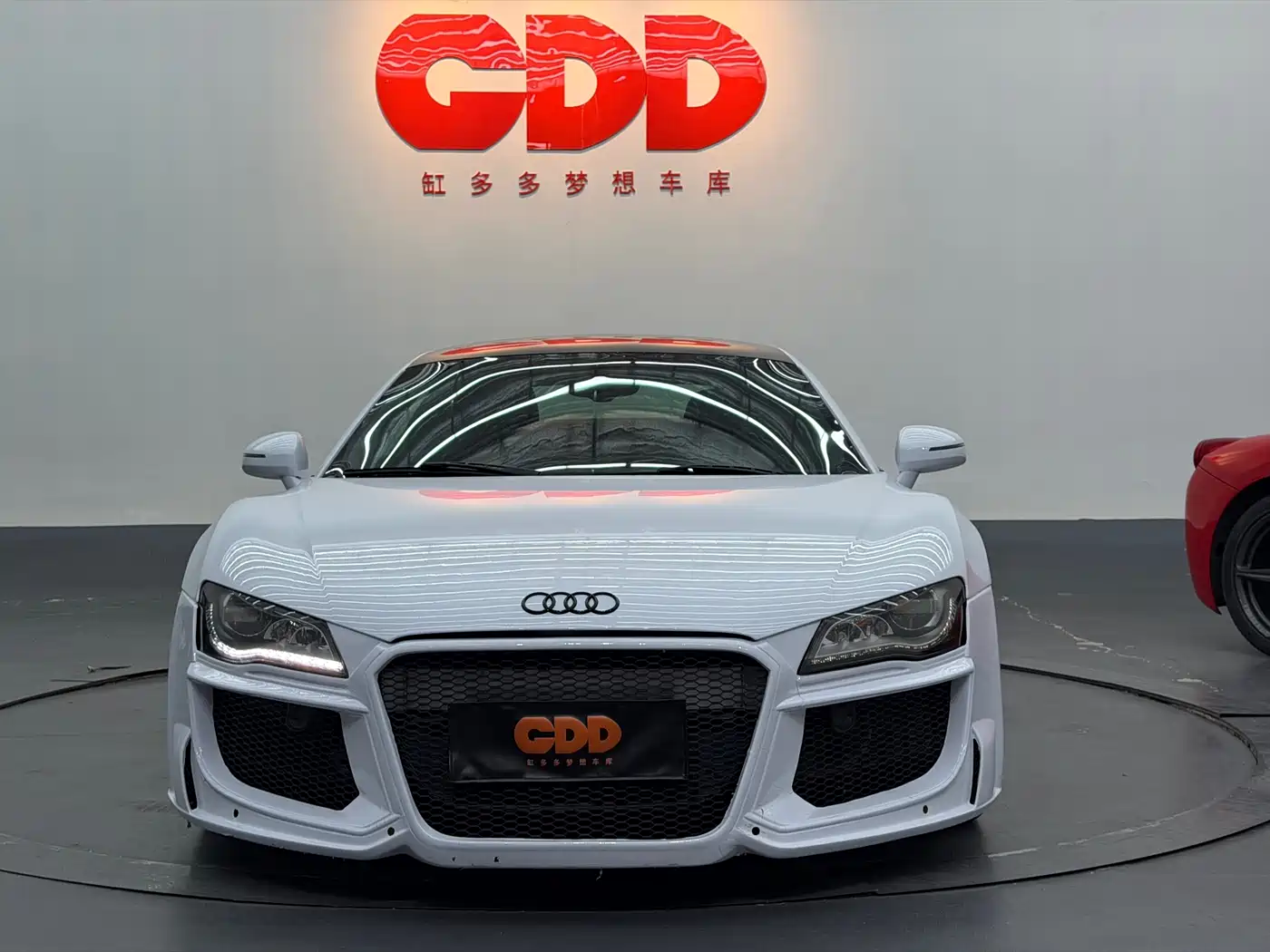 Audi R8 2010 5.2 FSI quattro фото 2