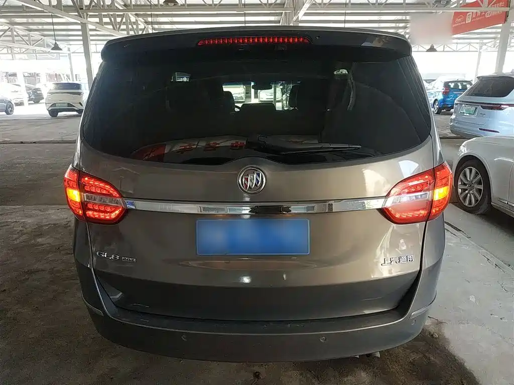 Buick GL8 2018 28T Comfort China VI фото 4
