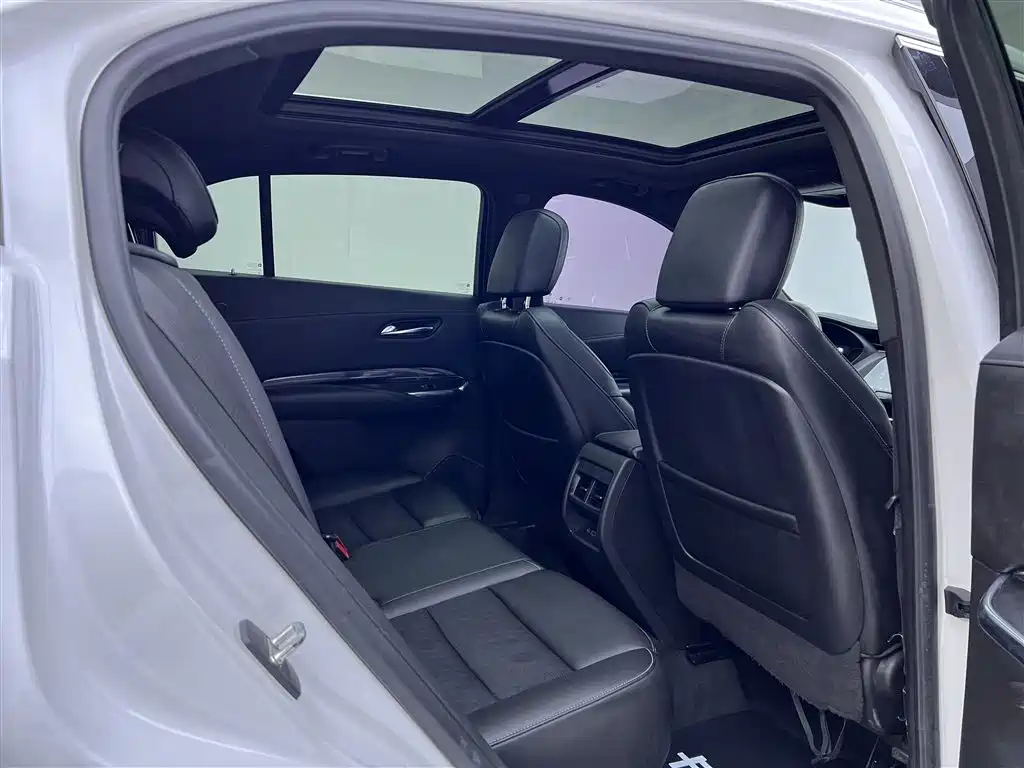 Cadillac XT4 2018 Model 28T 2WD Technology фото 20