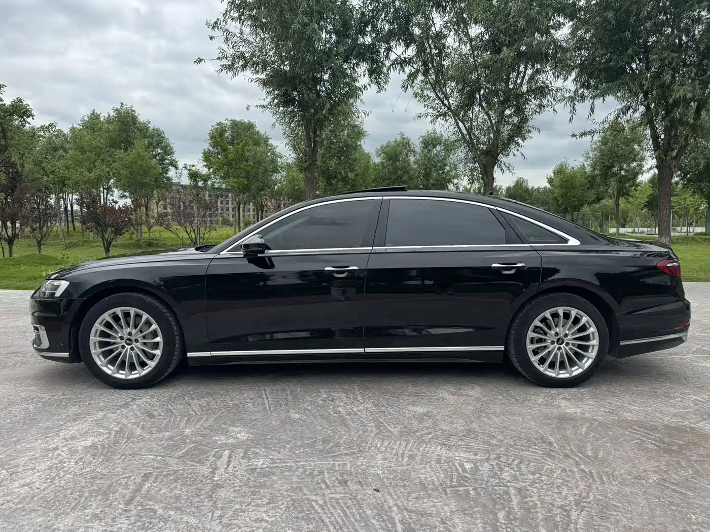Audi A8 2021 A8L 50 TFSI quattro Comfort фото 5