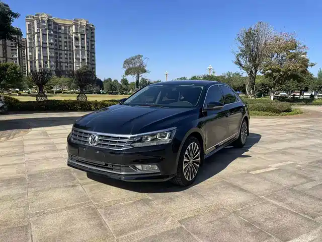 Volkswagen Passat 2016 330TSI DSG Executive Edition