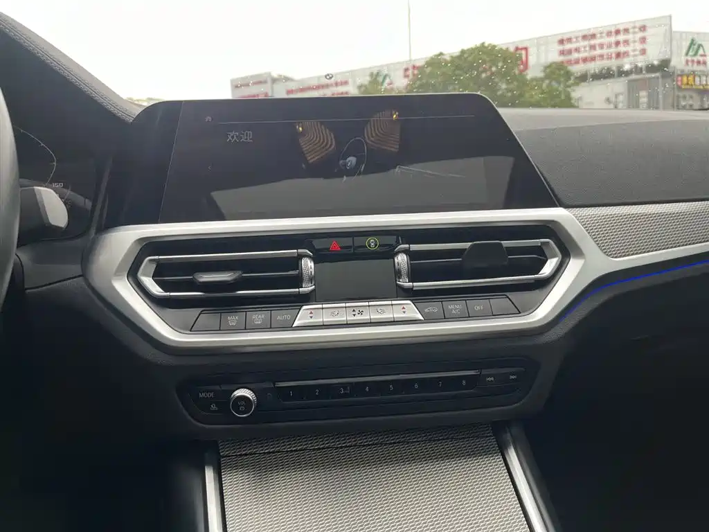 BMW 3 Series 2020 Facelift 325Li M Sport Night Edition фото 23