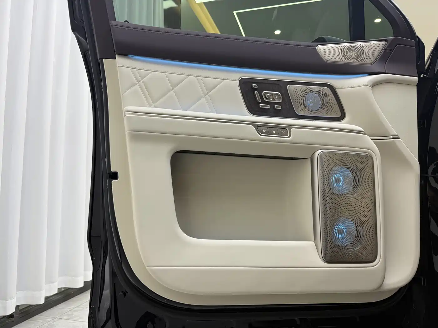 NIO ES9 2026