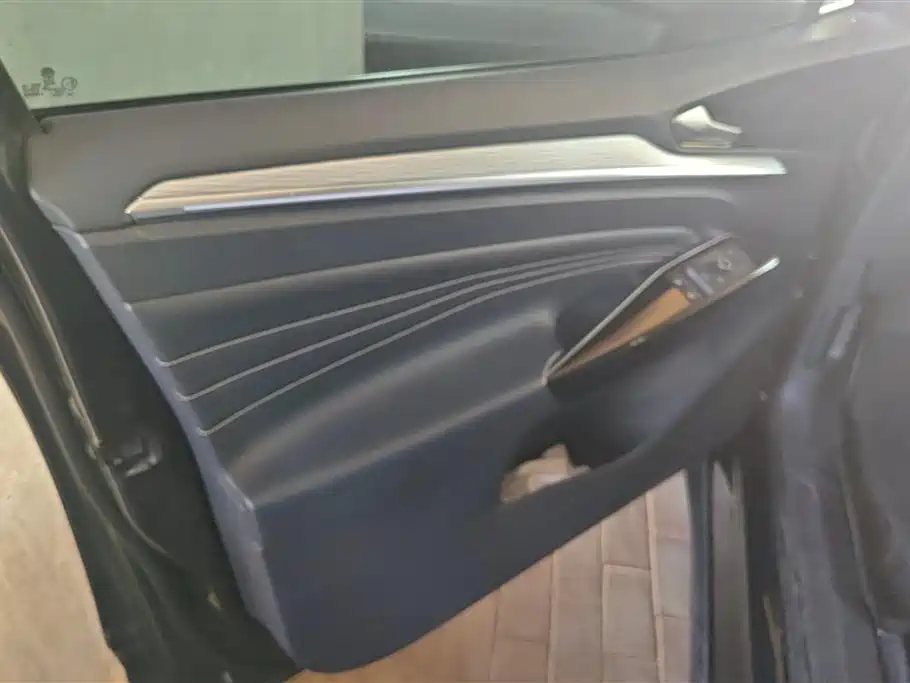 VOLKSWAGEN ID.4 CROZZ