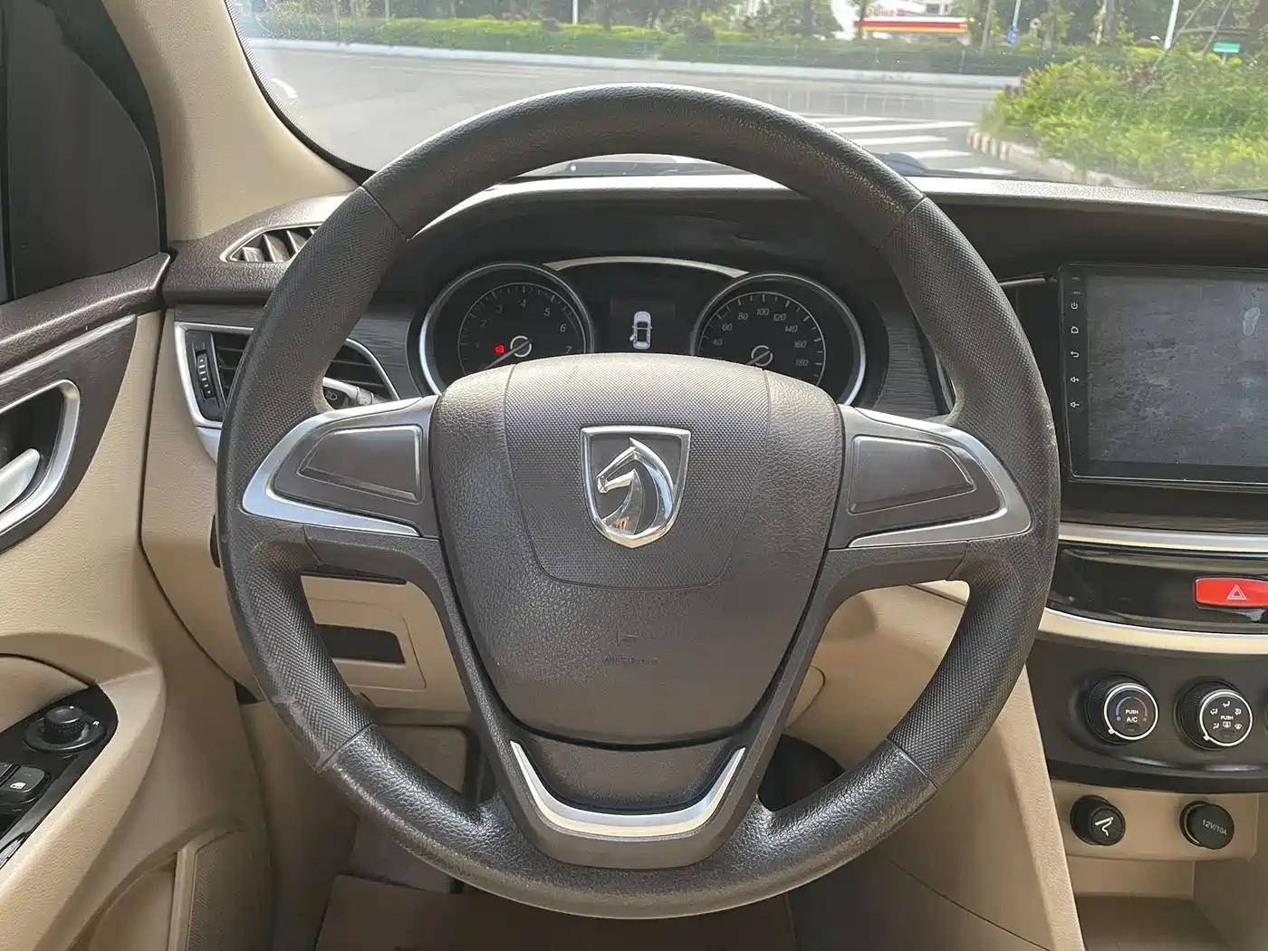 Фото 6 - Baojun 730