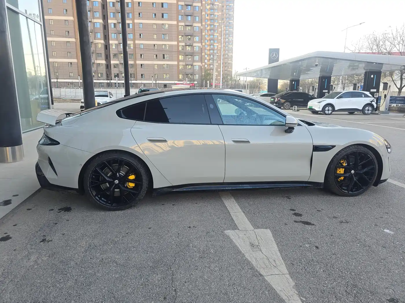 XIAOMI CAR XIAOMI SU7