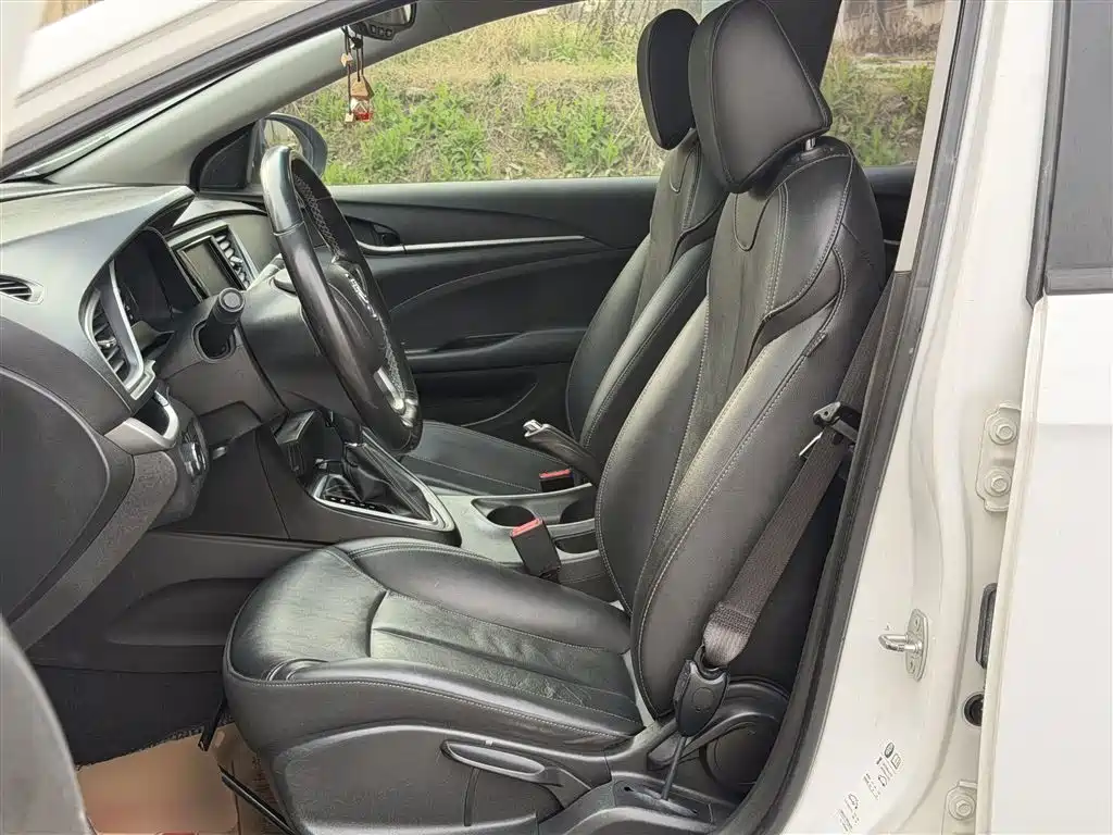 Buick Excelle 2019 18T Auto Connected Elite China VI фото 11