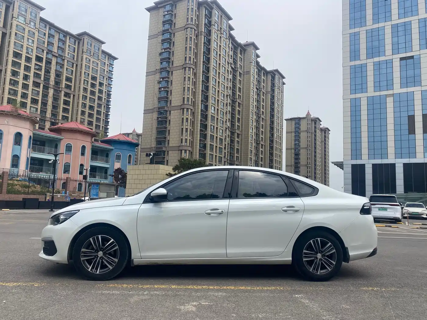 Peugeot 308 2016 1.6L Manual Fashion фото 3