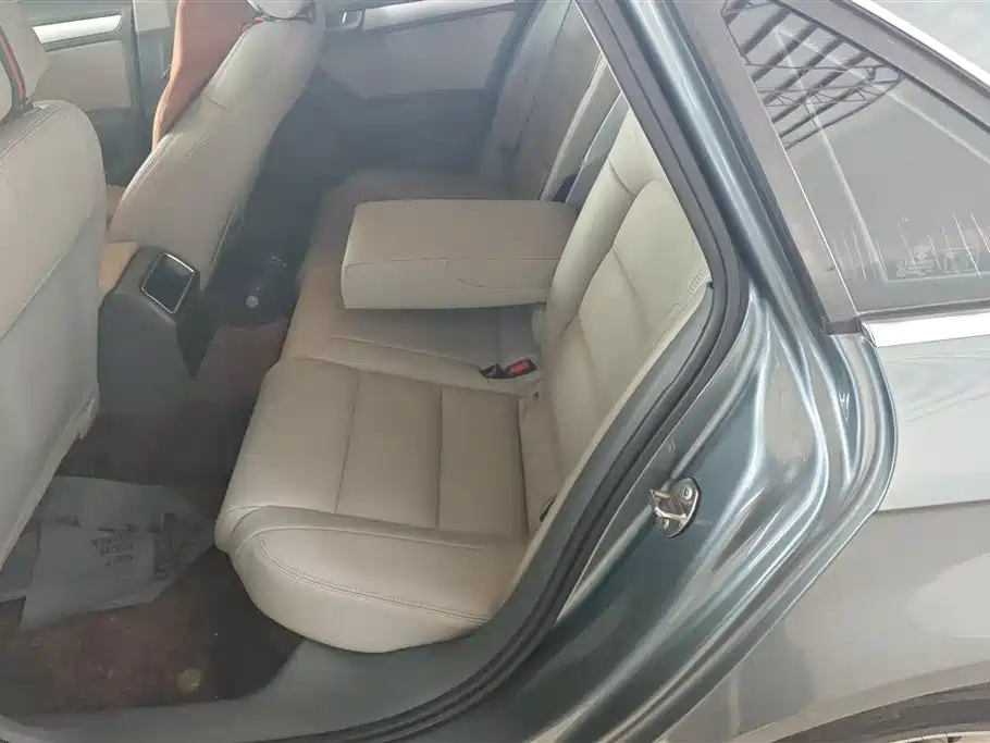 Audi A4L 2013 35 TFSI Automatic Standard фото 11