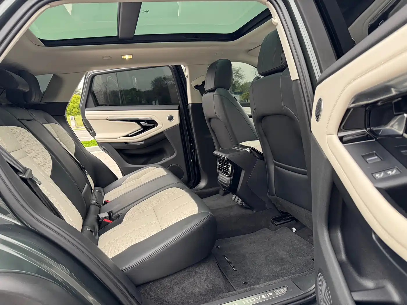 LAND ROVER RANGE ROVER AURORA