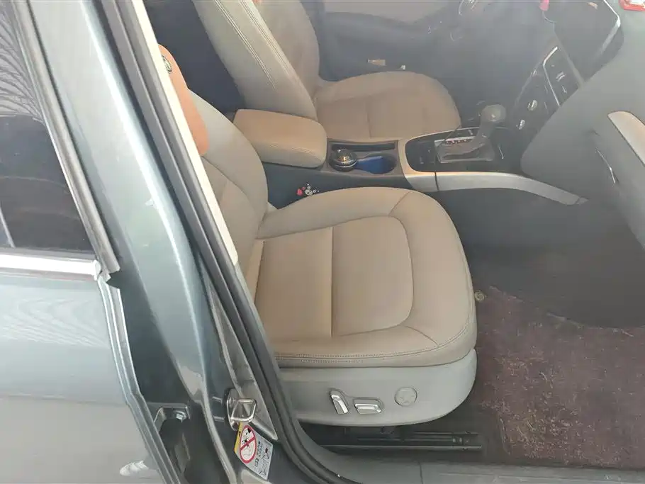 Audi A4L 2013 35 TFSI Automatic Standard фото 8