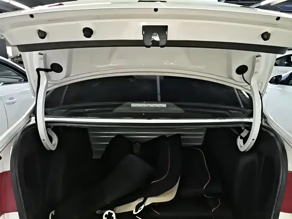 Volkswagen Santana 2019 1.5L Auto Trend Edition China VI фото 19