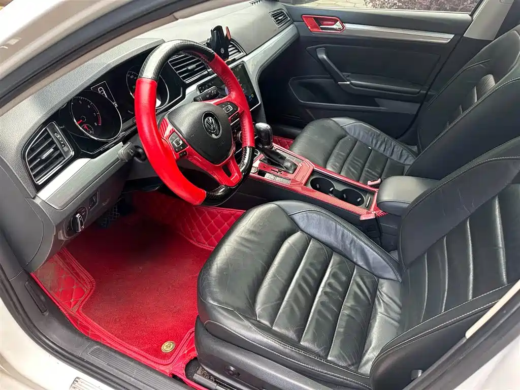 Volkswagen Lamando 2015 280TSI DSG Comfort фото 4
