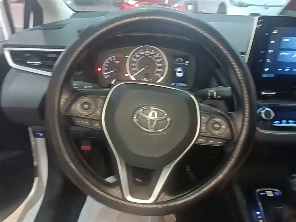 Toyota Corolla 2021 1.2T S-CVT Elite PLUS Edition фото 11