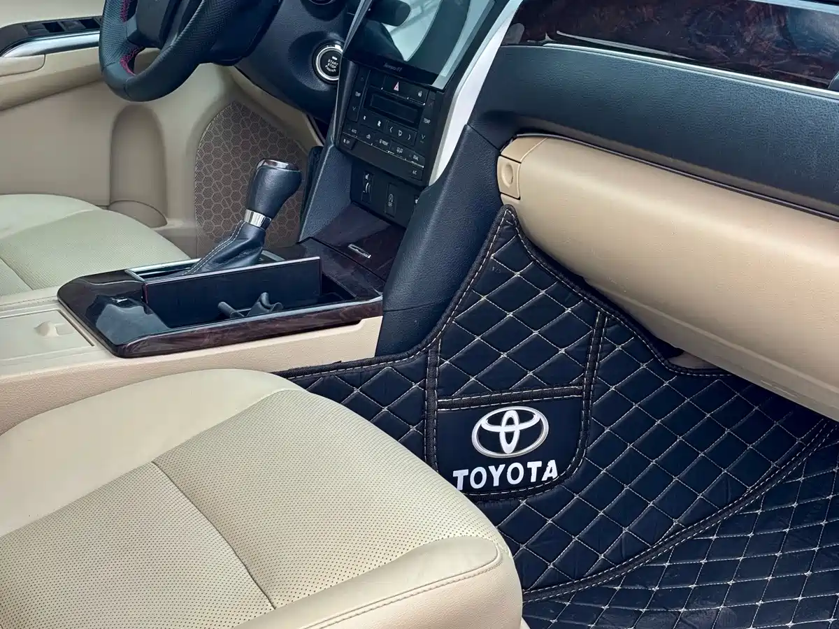 Toyota Camry 2017 2016 2.0G 10th Anniversary Leading Edition