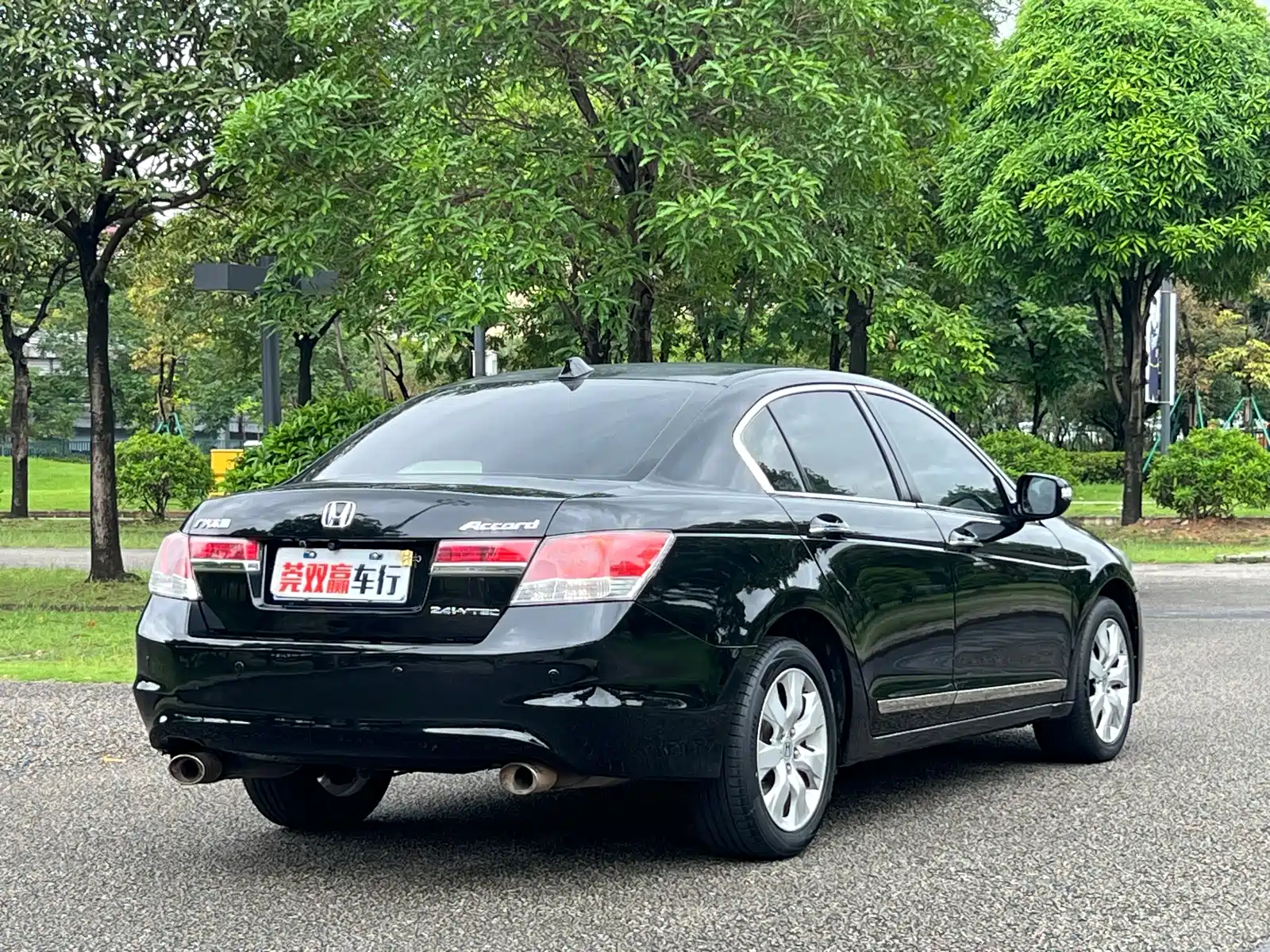 Фото 7 - Honda Accord