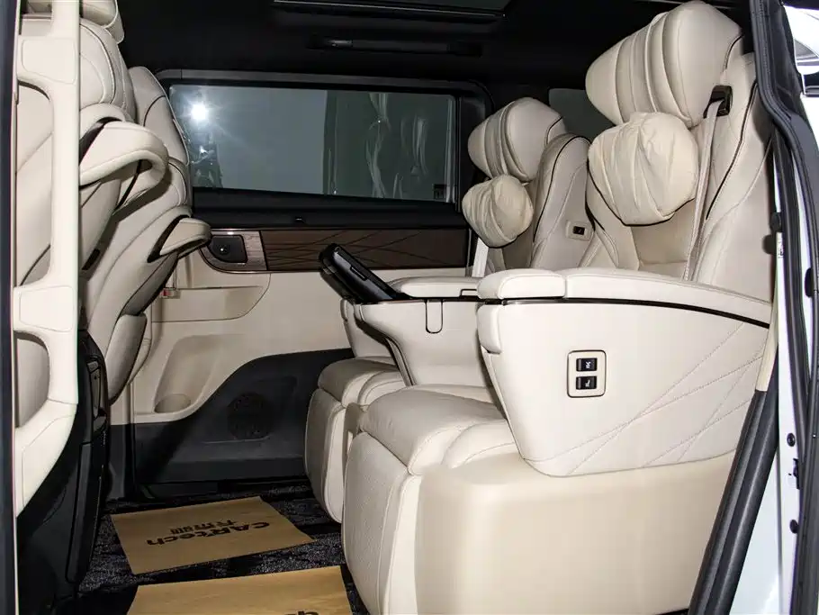 Toyota Vellfire 2024 Crown Hybrid 2.5L Executive Premium Edition фото 27