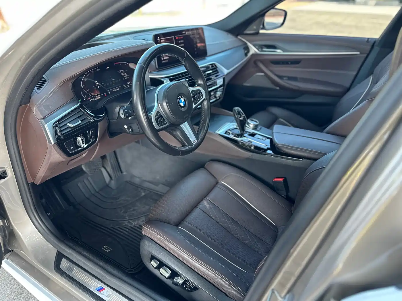 BMW 5 Series 2021 530Li Premium M Sport Package фото 10