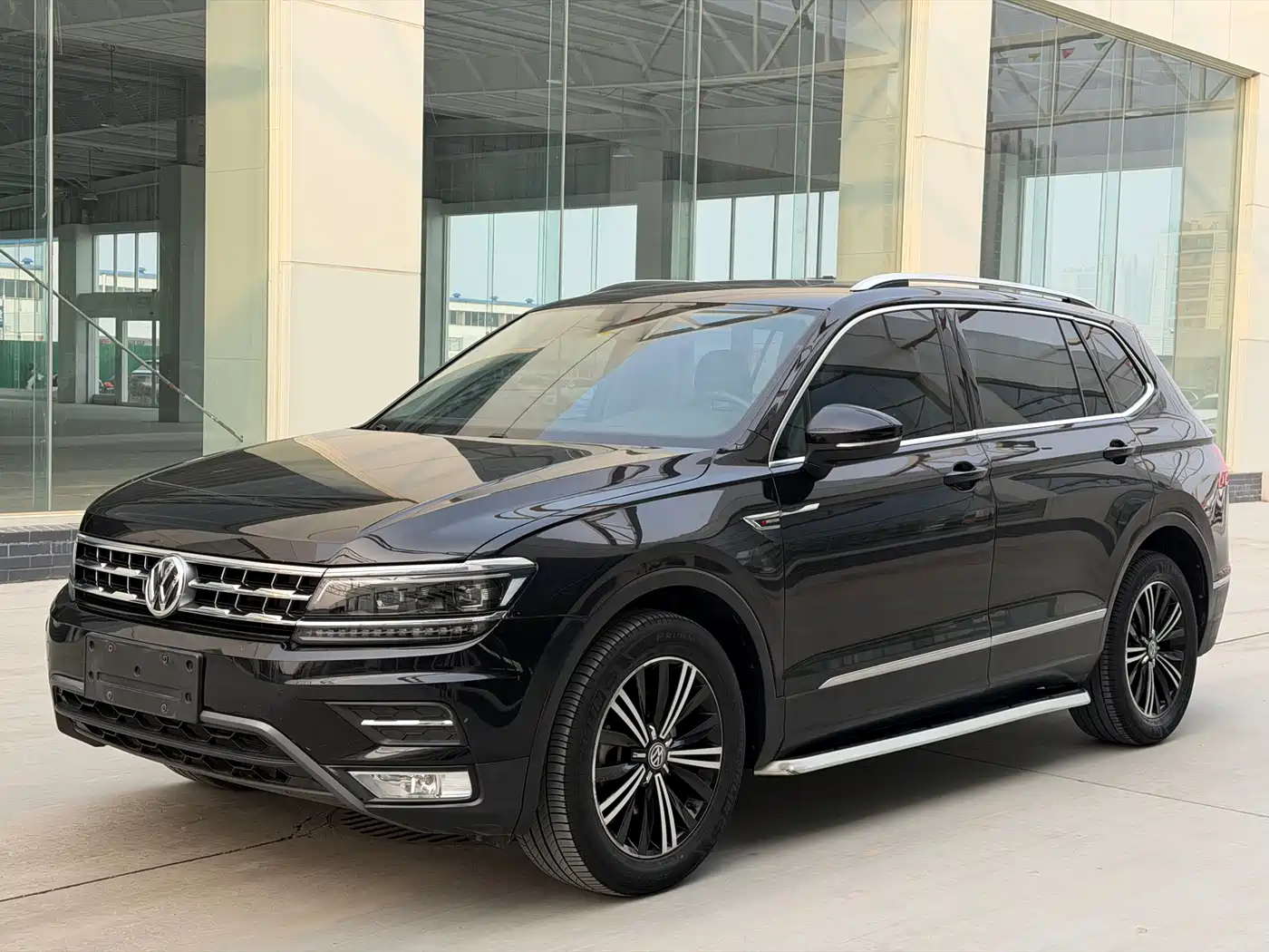 Volkswagen Tiguan L 2017 380TSI Automatic 4WD Luxury Edition