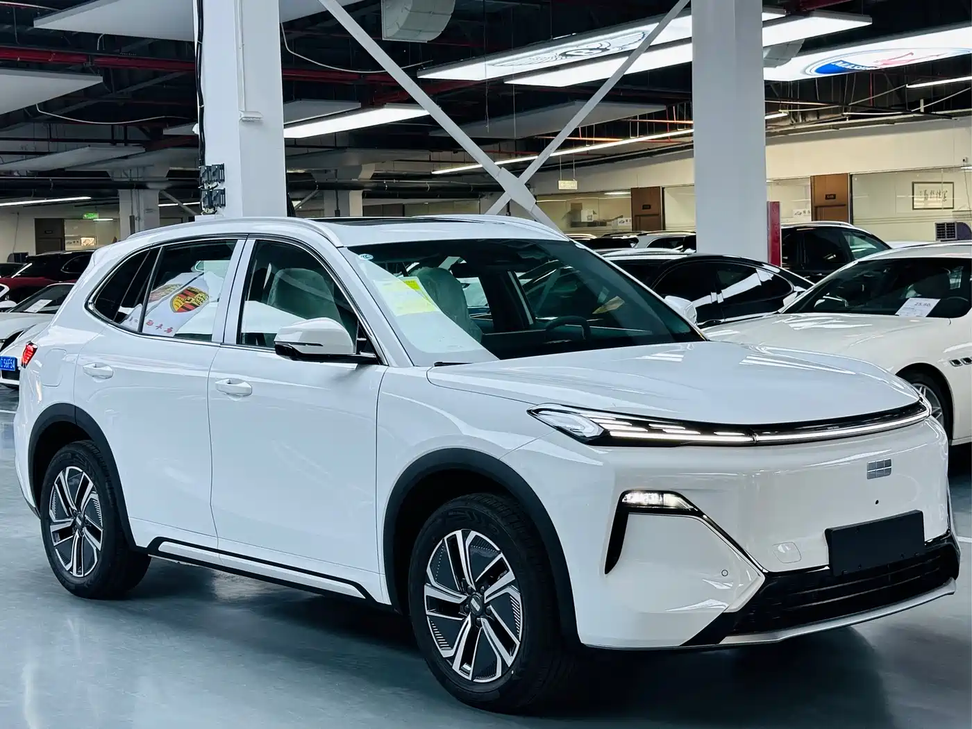 Geely Galaxy Galaxy Starship 7 EM-i 2025 Model 120km Explorer+ Edition фото 3