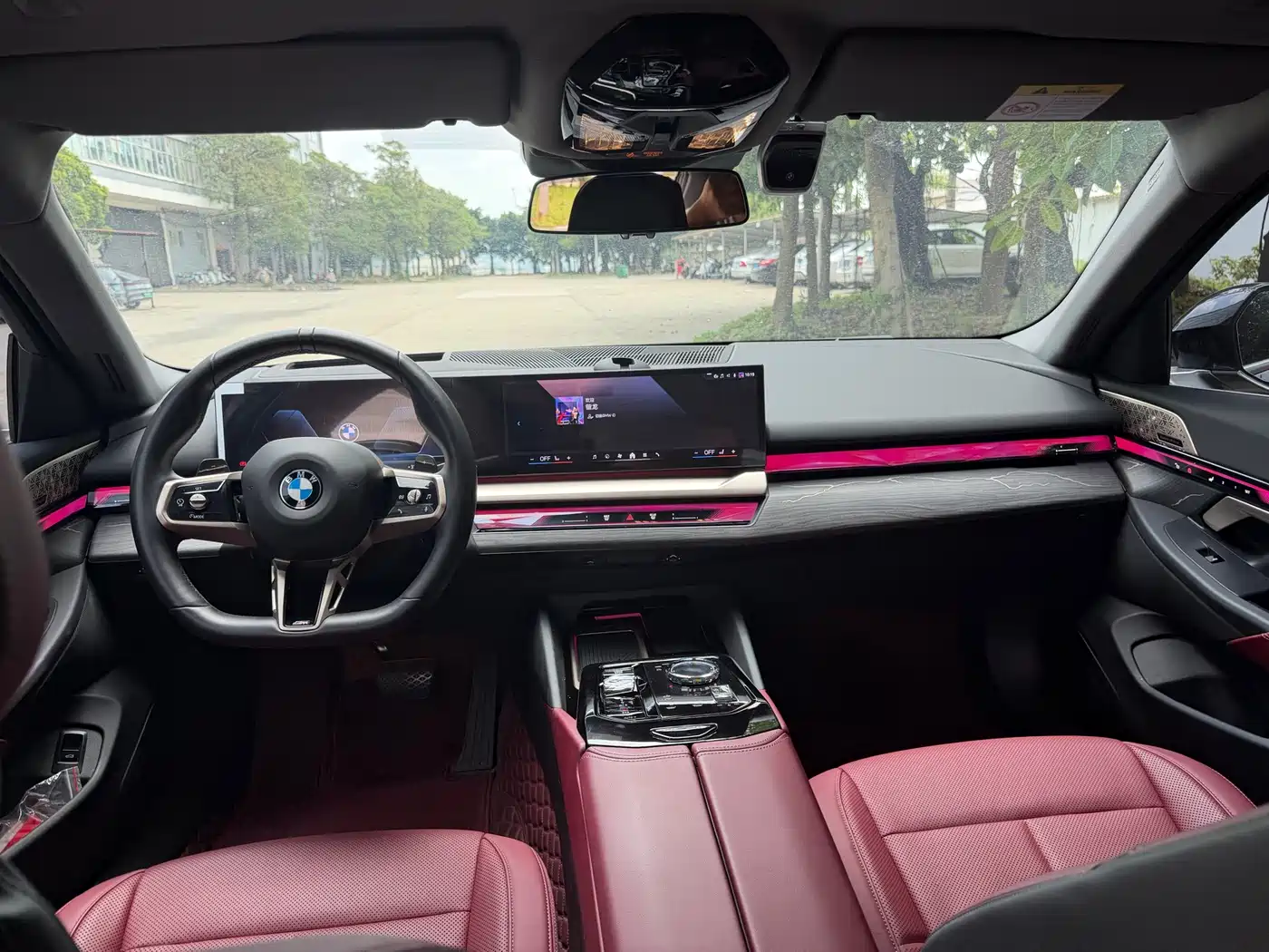 BMW 5 Series 2024 530Li Premium M Sport Package фото 6