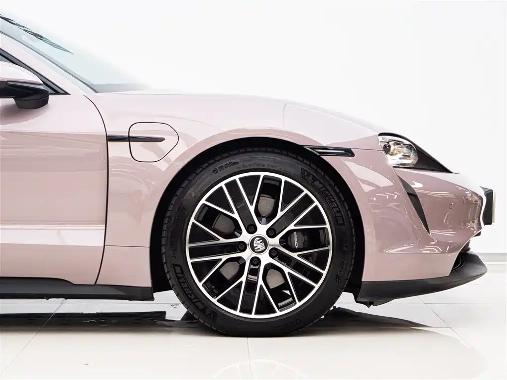 Porsche Taycan 2020 Taycan фото 9