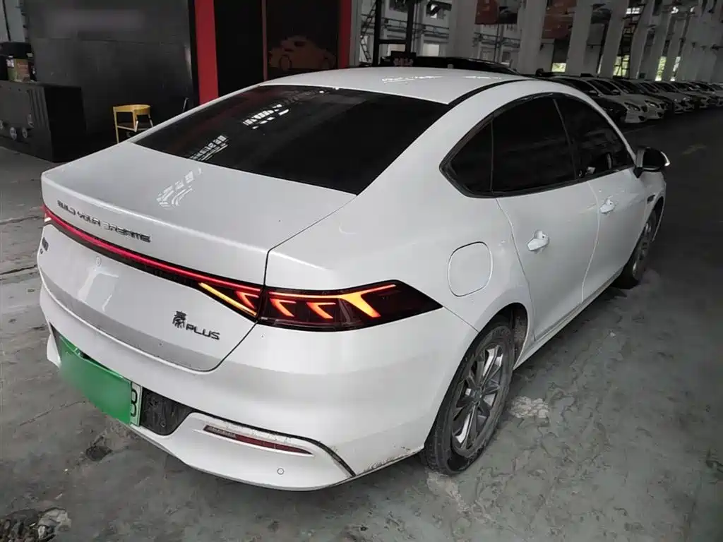 BYD Qin PLUS 2023 EV 510KM Travel Edition фото 7