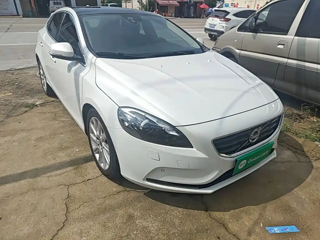 Photo 22 - Volvo V40