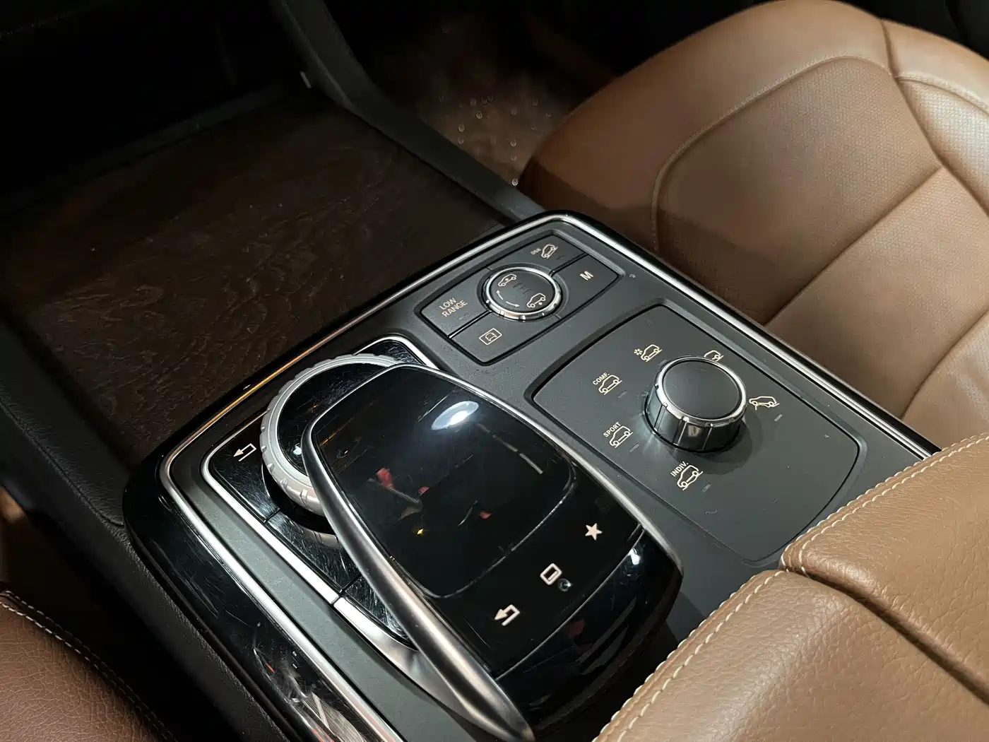 Mercedes-Benz GLS 2017 GLS 400 4MATIC Luxury фото 10