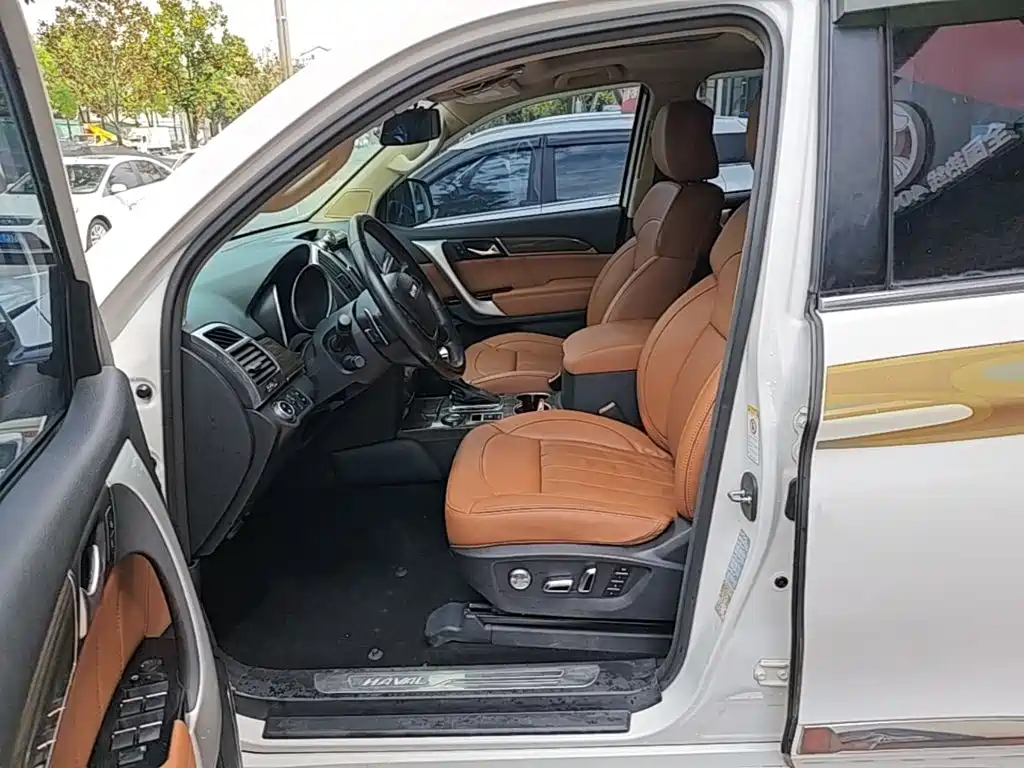 Haval H9 2015 2015 2.0T 4WD Luxury 7-Seater