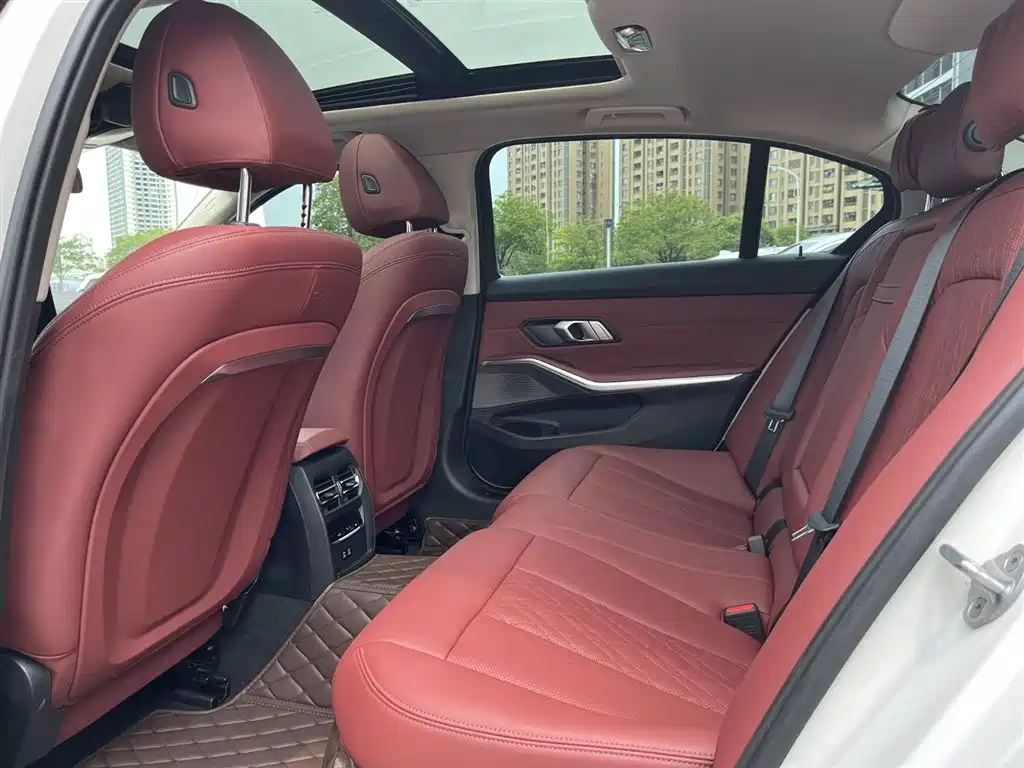 BMW 3 Series 2023 325Li M Sport Package фото 15