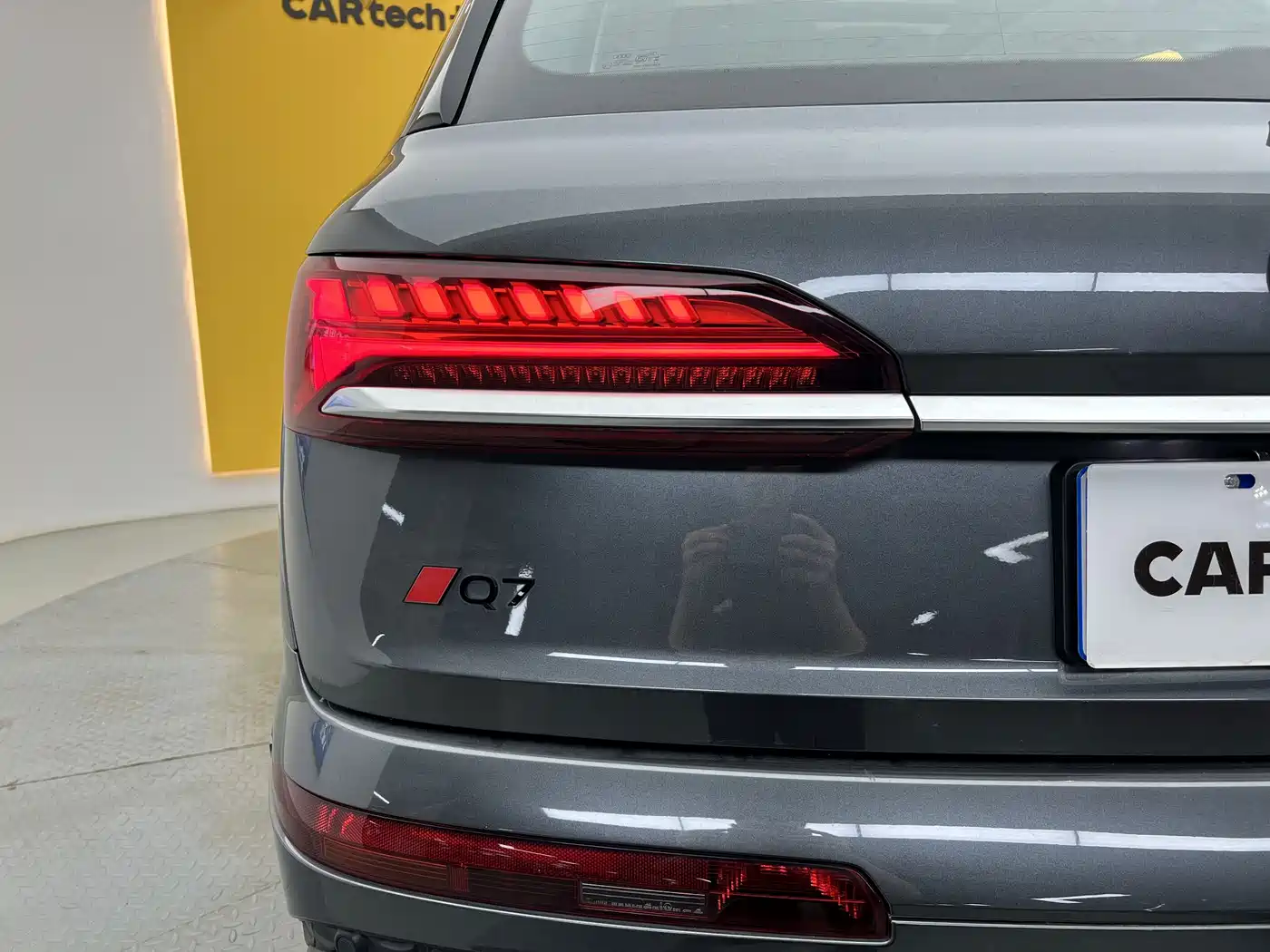 Фото 28 - Audi Q7