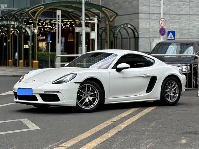 PORSCHE 718