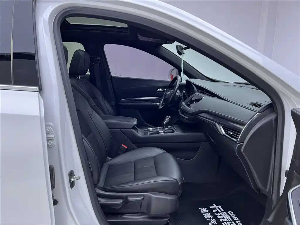 Cadillac XT4 2018 Model 28T 2WD Technology фото 19