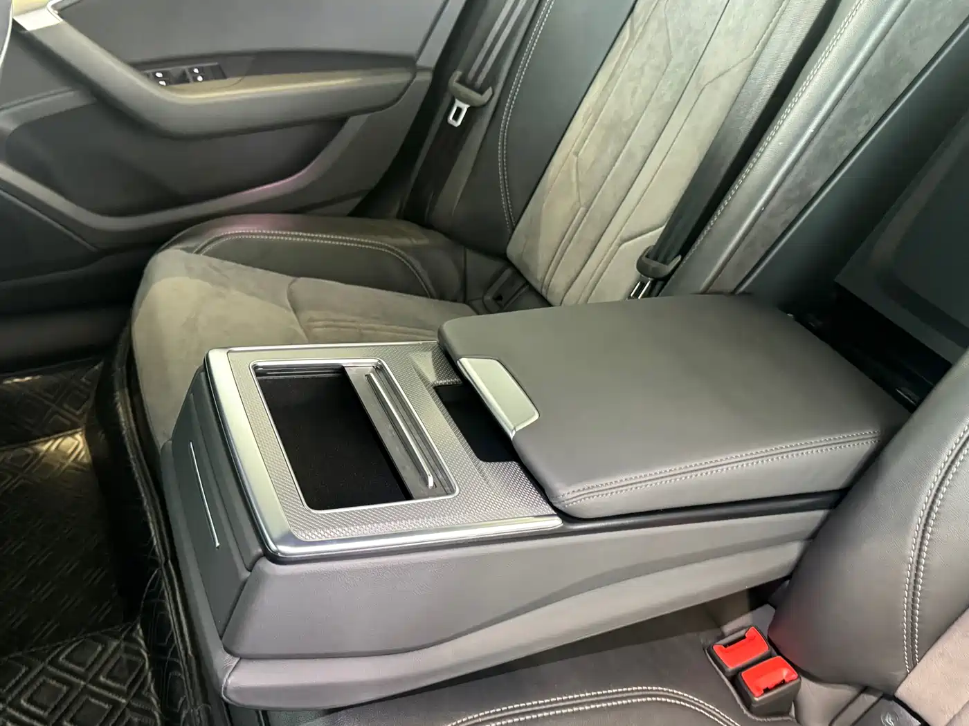 Audi A6L 2022 45 TFSI Premium Dynamic фото 11