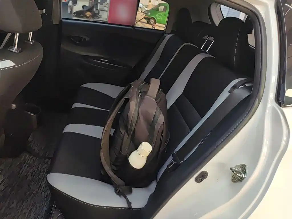Toyota YARiS L Zhi Xuan 2021 1.5L CVT Leading Edition фото 17