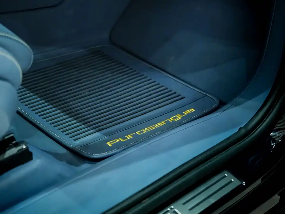 Ferrari Purosangue 2024 2023 6.5L V12