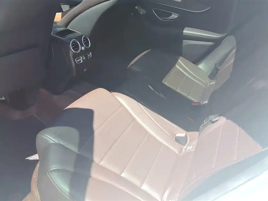 Mercedes-Benz GLC 2020 Facelift GLC 300 L 4MATIC Dynamic фото 11