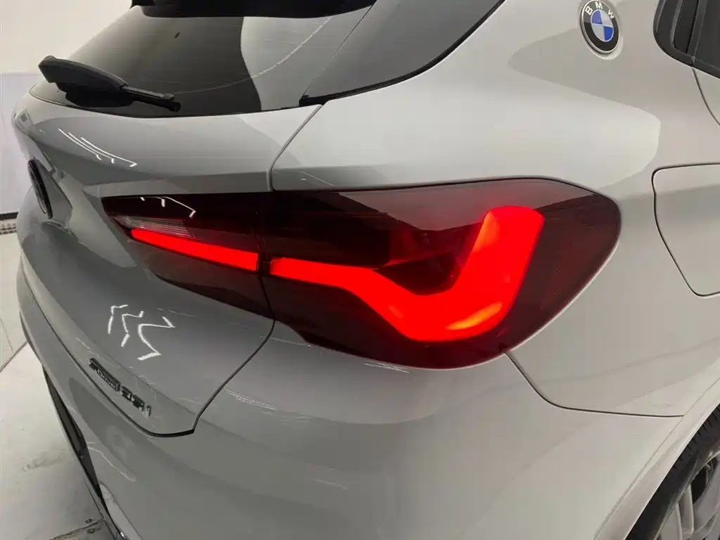 BMW X2 2024 2023 sDrive25i M Sport Shadow Edition