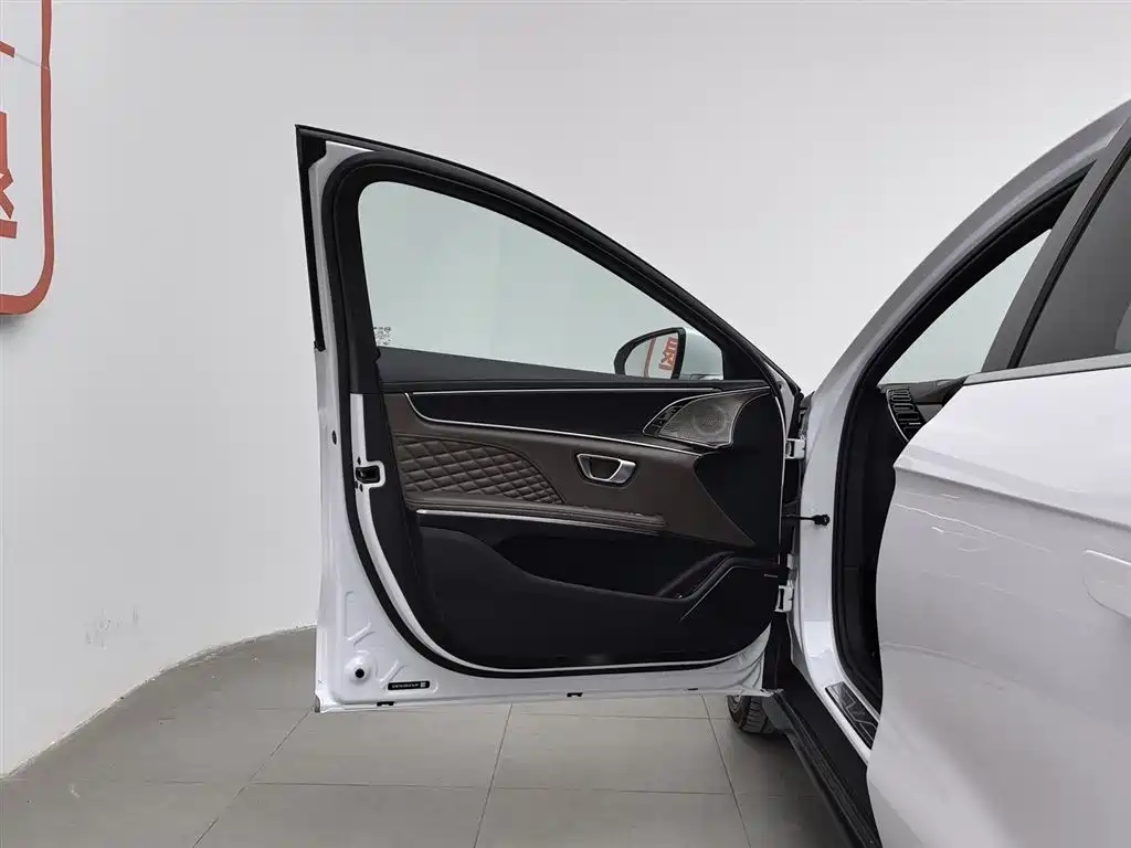 BYD HAN