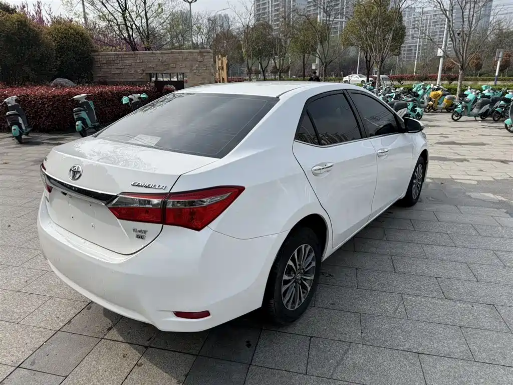 Toyota Corolla 2017 Facelift 1.2T S-CVT GL фото 5