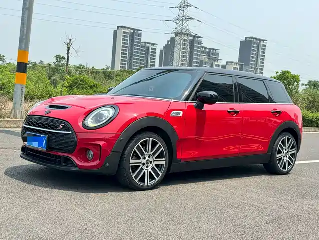MINI CLUBMAN